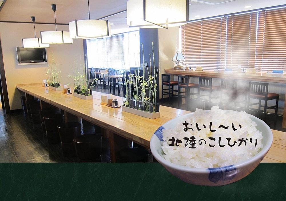 Uozu Manten Hotel Ekimae Ngoại thất bức ảnh