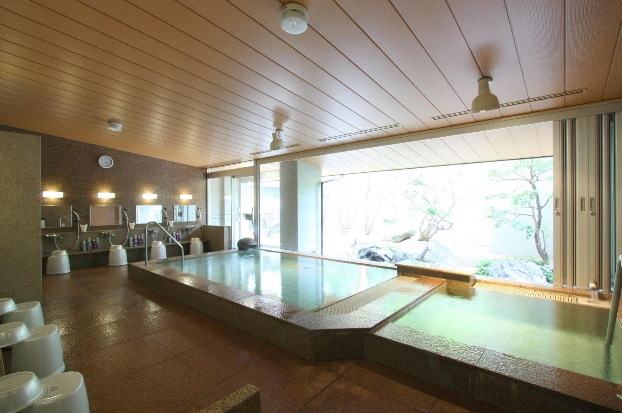 Uozu Manten Hotel Ekimae Ngoại thất bức ảnh